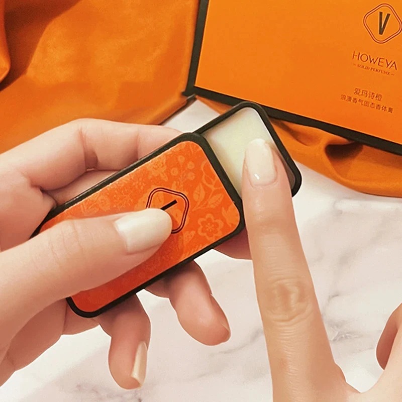 4ピースソリッドパフュームセット、フローラル＆フルーティーな - Perfume Fragrance Samples のレビューと価格