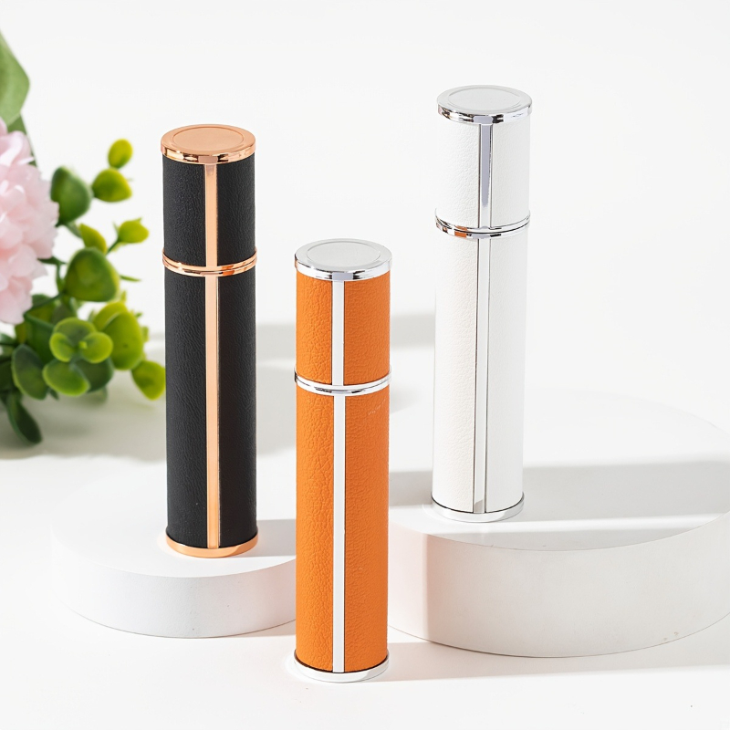 10 ミリリットル革香水ボトル詰め替え香水アトマイザー旅行用 - Perfume Fine Fragrance のレビューと価格