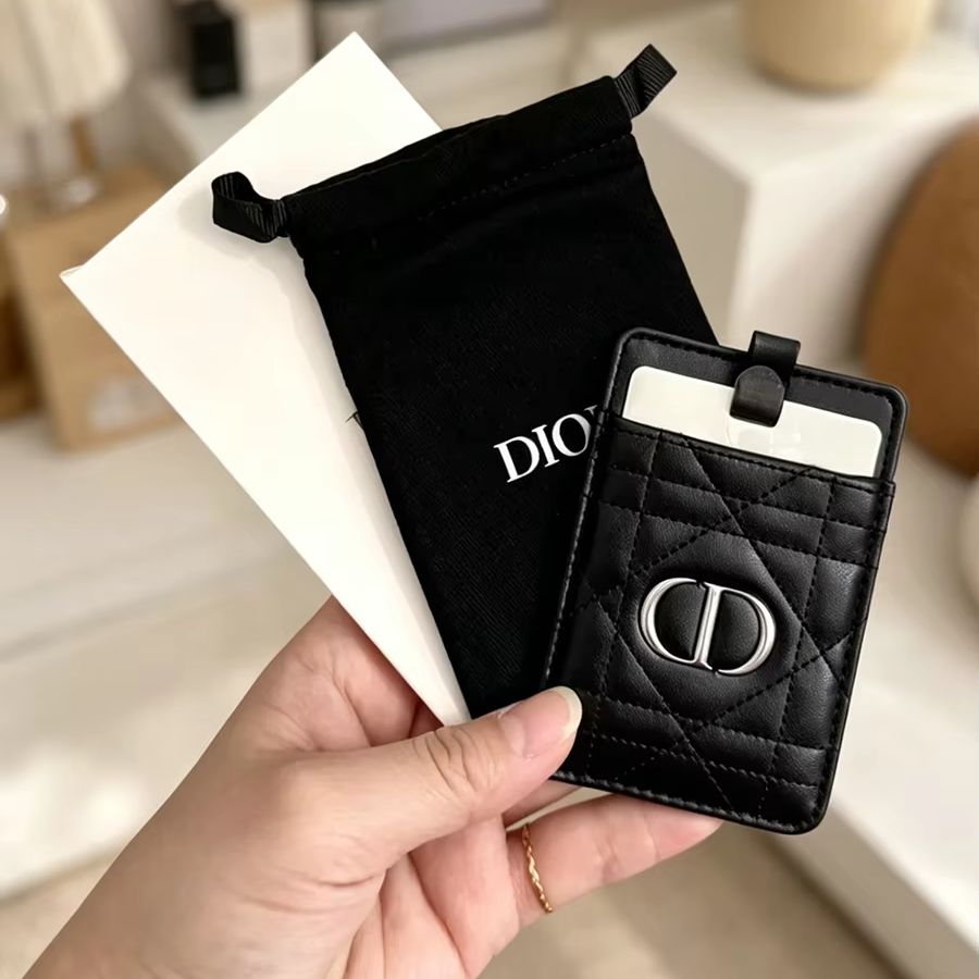 ディオール ディオールのバッグ 多機能ポータブル両面タッチア - Perfume Fine Fragrance のレビューと価格