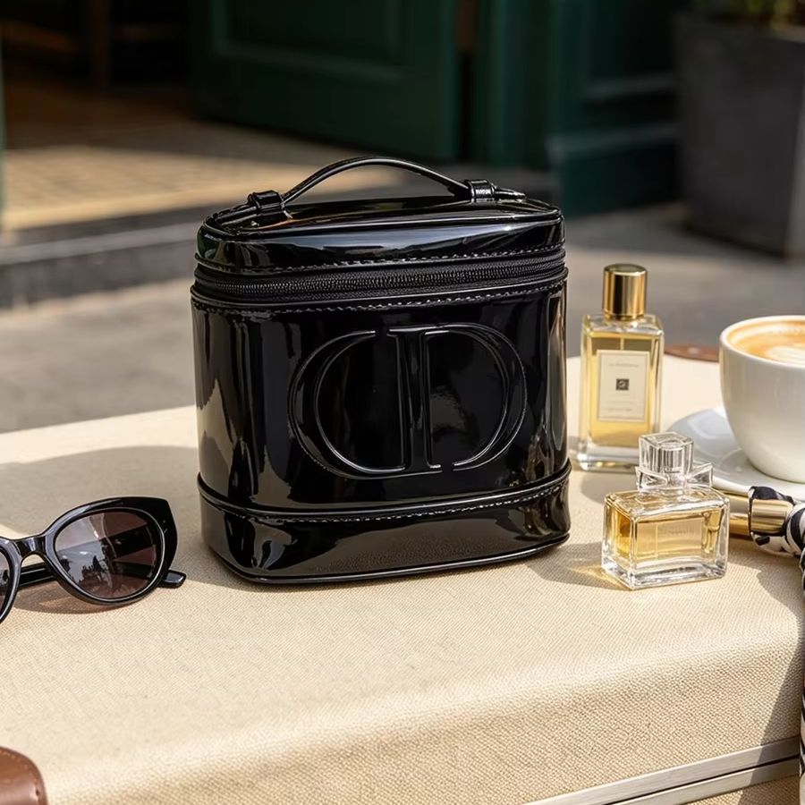 ディオールのバッグ ブラックメッシュ レディースバッグ ポー - Perfume Fine Fragrance のレビューと価格