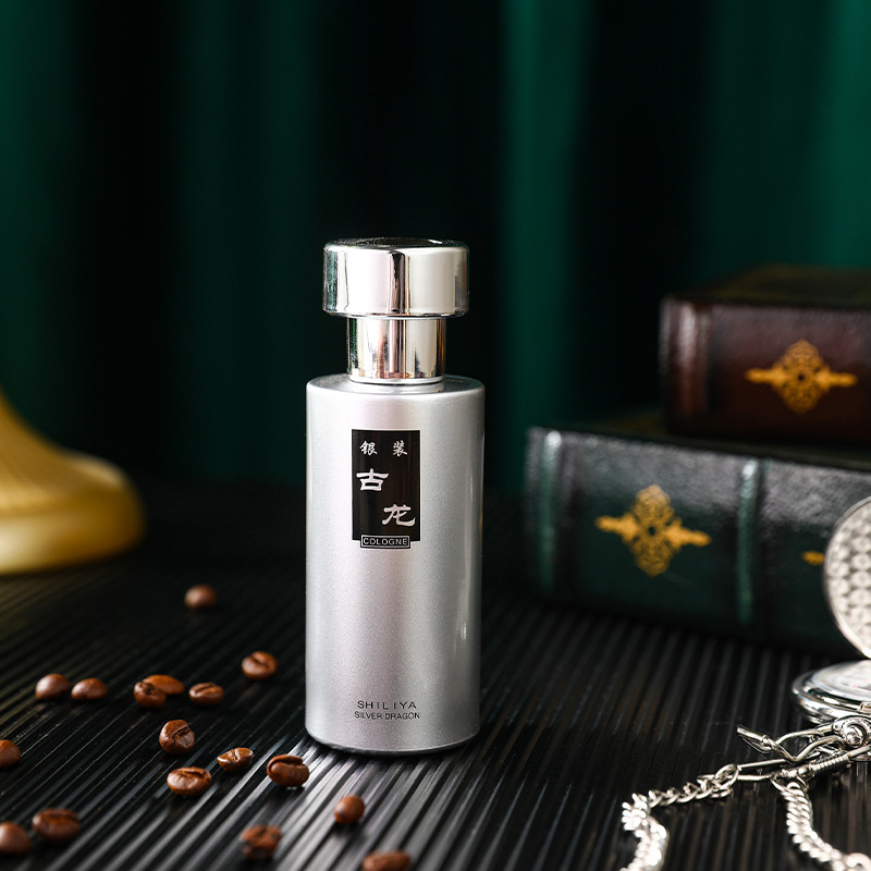 ケルン香水　長時間持続する香り　オリエンタルウッディの香り　 - Fragrance Perfume Usa のレビューと価格