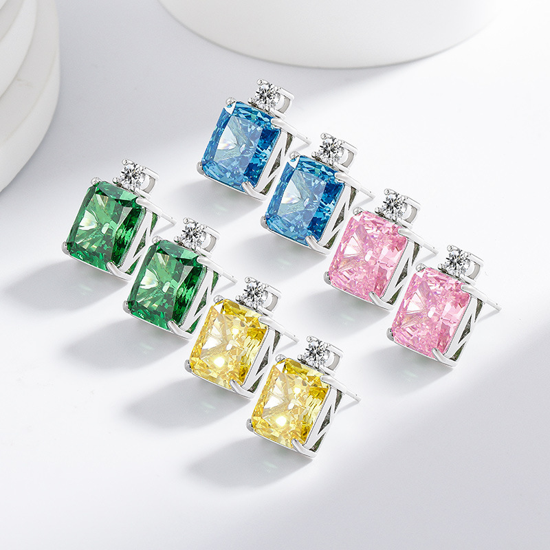LAYA カラフルなアイスフラワーカット高炭素ダイヤモンド  - Perfume Fine Fragrance のレビューと価格